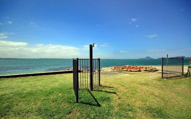 Sandy Point Road 3/38, Yacaaba