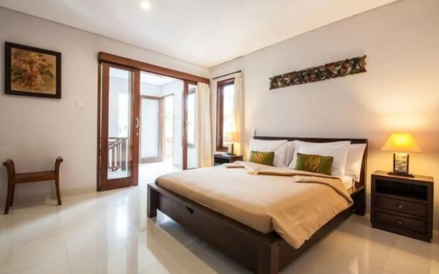 SMV - garden - 6-BR · 6BR Garden Villa Walk to Beach N Shops Legian – Guest Rooms – Kuta