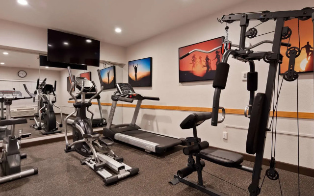 Best Western Plus Villa Del Lago Inn Patterson