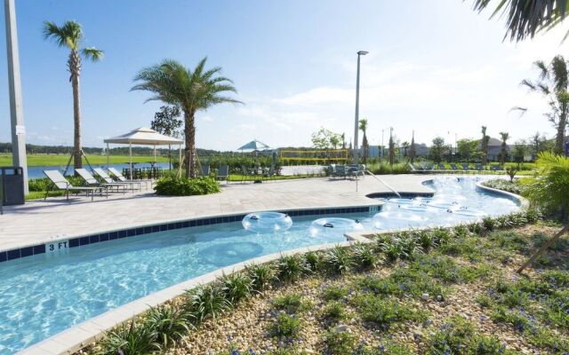 Family  Apartment at Storey Lake 272969