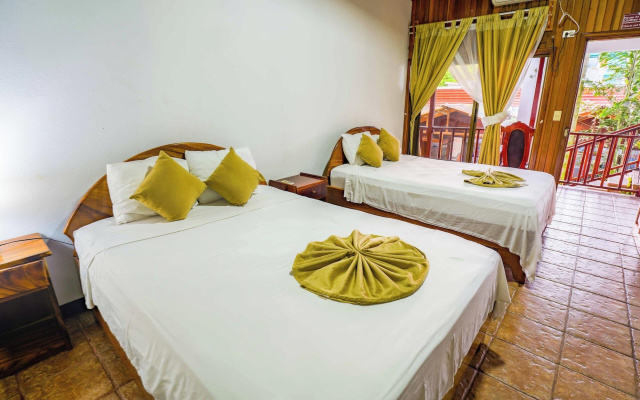 Arenal Hostel Resort Towers