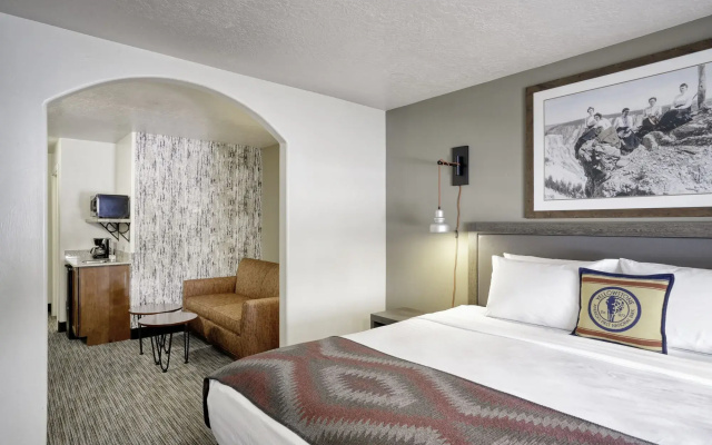 Yellowstone Park Hotel
