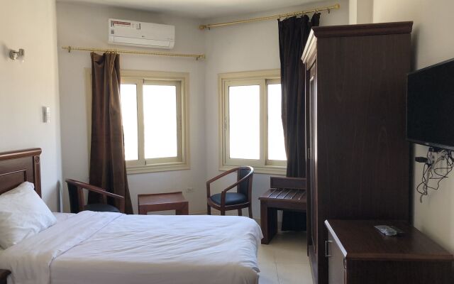 Royal NJ Hotel
