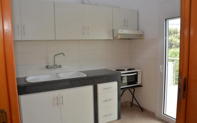 Gatos Village Studios & Apartments