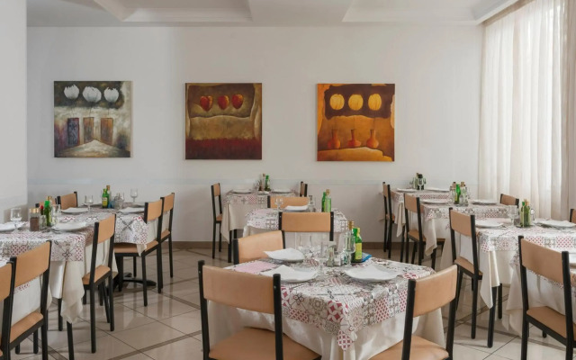 Hotel Lina