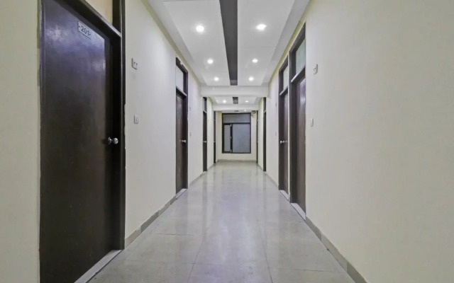 OYO 696 Hotel Euro Star International