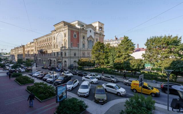 Апартаменты на Правды 16