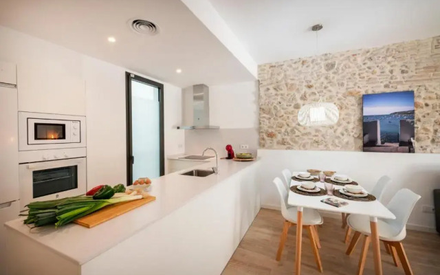 R32 Boutique Apartments