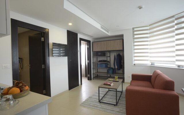 Maia Hotel Suites