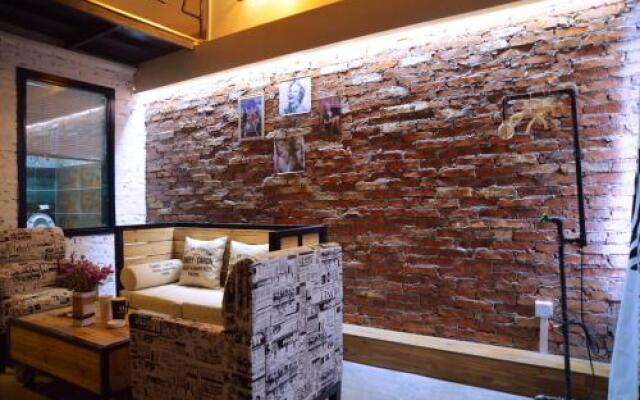 MrF Sleeping Bar Inn Zhangjiajie