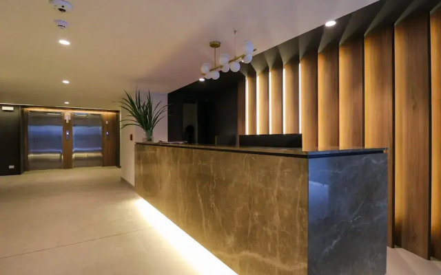 w Extraordinary 2BR With Balcony in Miraflores