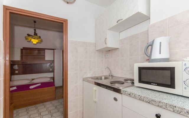 Apartment and Rooms Ivan