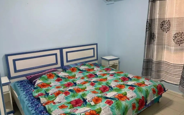 Well equipped peaceful 3 bedroom apartment