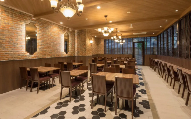 Garner Hotel Osaka Honmachi Midosuji by IHG