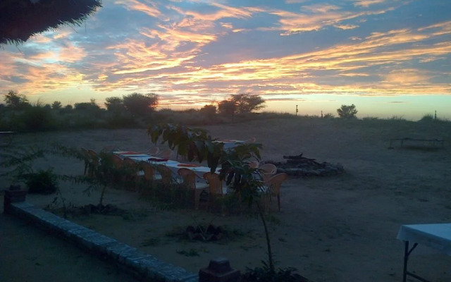 Umaid Safaris & Desert Lodge