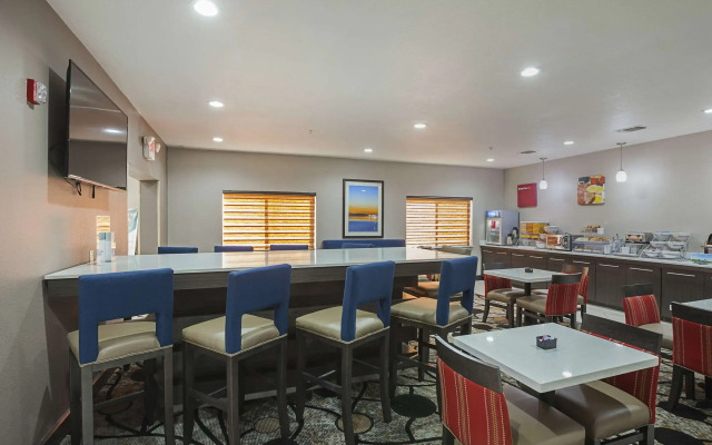 Comfort Suites Lewisville