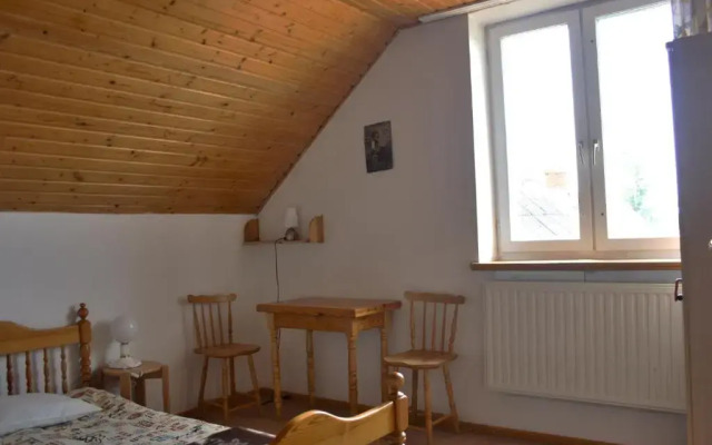 Dom pod czarnym bocianem