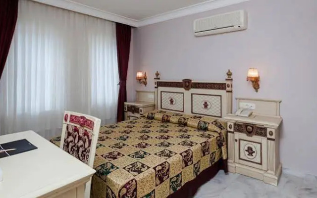 Larina Resort & Spa Hotel