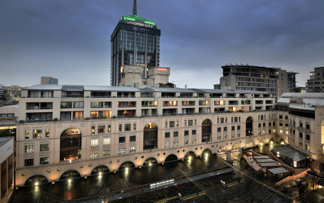 Raphael Penthouse Suites