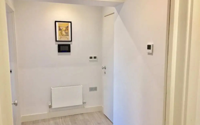 Modern 1 Bedroom Apartment in the City Centre