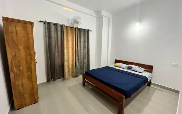 Biriyomz Residency, Kalpatta, Munderi, Low Cost Rooms and Deluxe Apartment