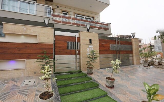 OYO 23659 Faris Residency