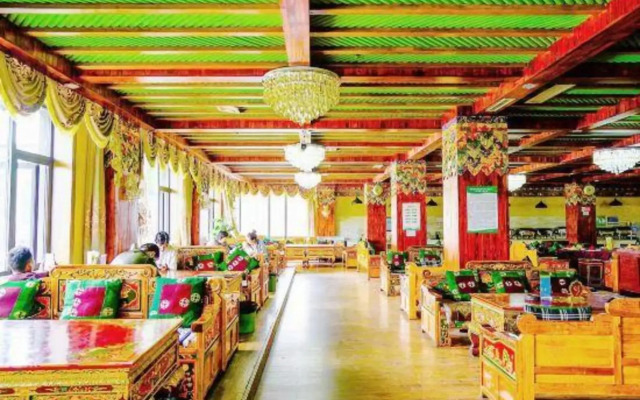 Gesar Hotel
