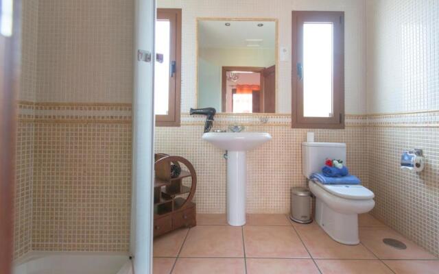 Villa Bella Lucia 1. Piscina Climatizada, WiFi, BBQ.