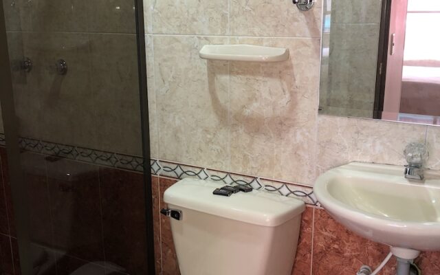 Suites Ejecutivas 57 Inn