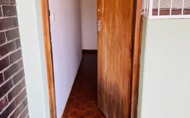 Immaculate Home in Avondale West - 2166