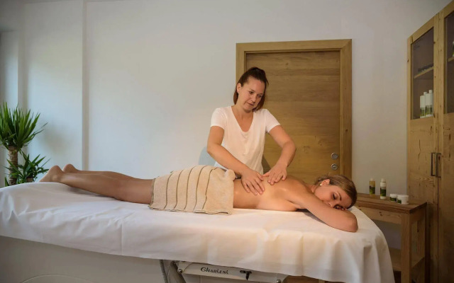 Alpine Nature Hotel Stoll