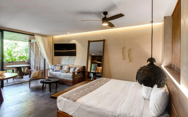 Miraluna B223 at Luum Zama