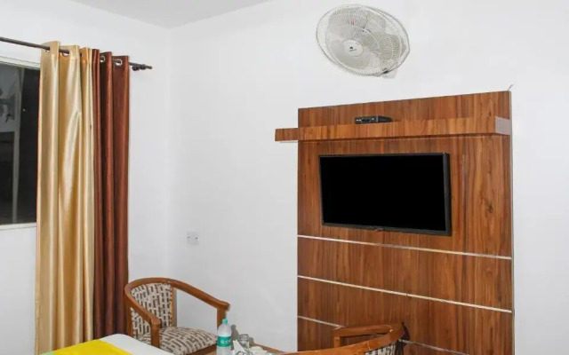 Itsy By Treebo - Fusion