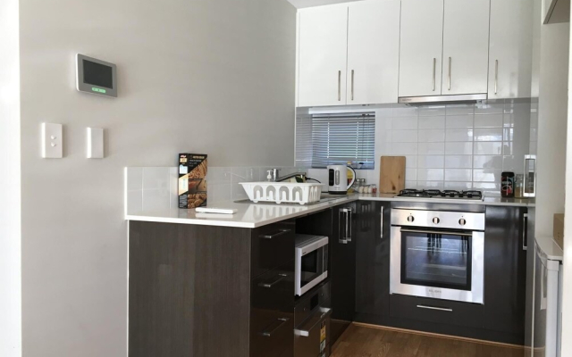 Apartment in Queens Park