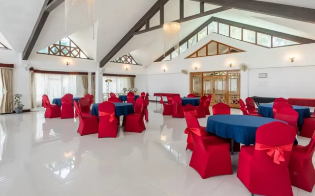 Summit Lillium Hotel & Spa