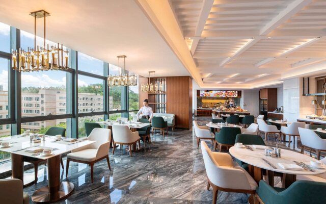 Mercure Shenzhen Longgang - Pinghu Railway Station