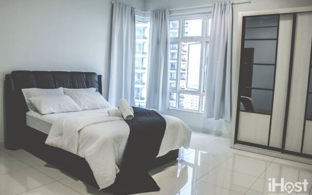 Royal Regent Condominium by iHost