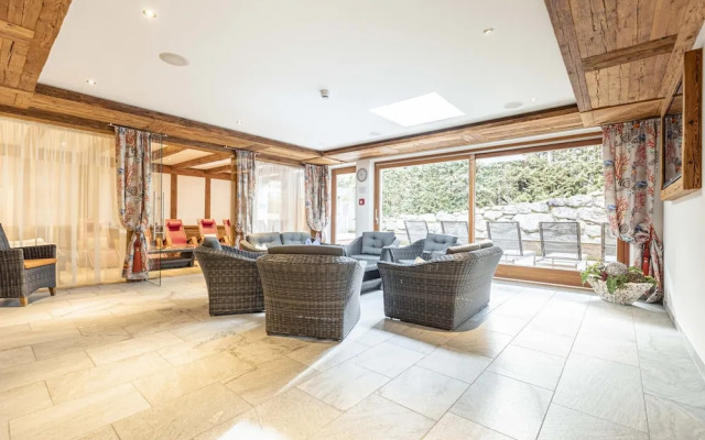 Nice Apartment With Balcony