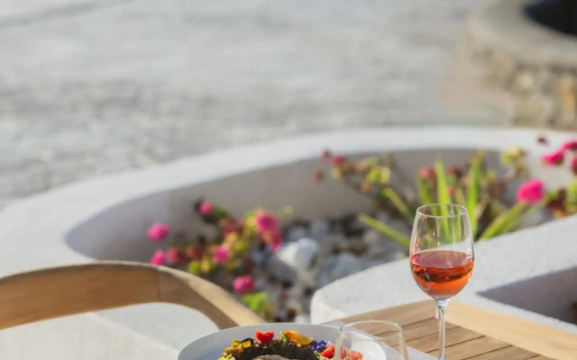 Danae Suites Santorini