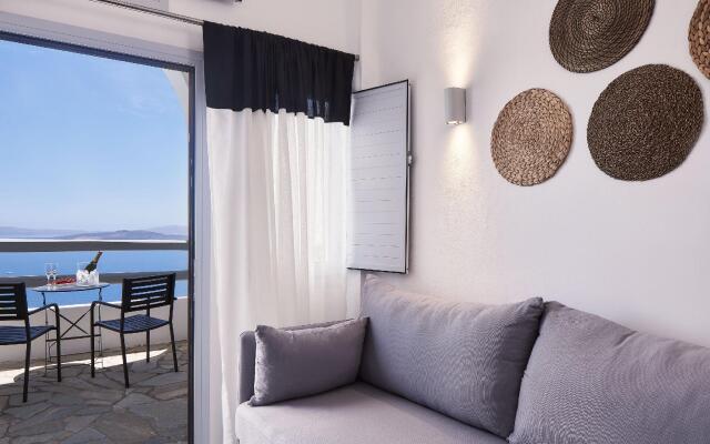 Mr and Mrs White Oia – Santorini