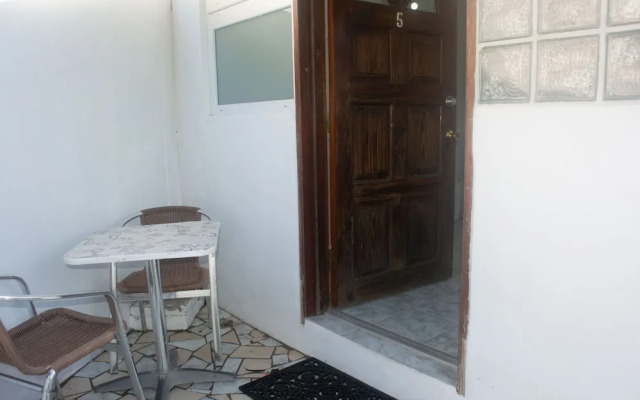 Cleopatra Villas