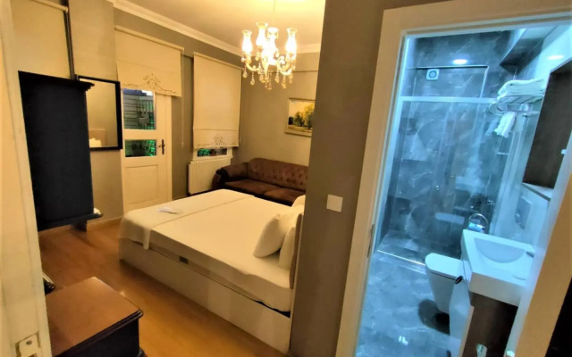 Valentine Suites Hotel