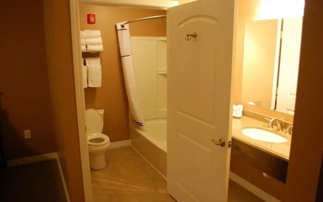 Abbot Trailside Lodging