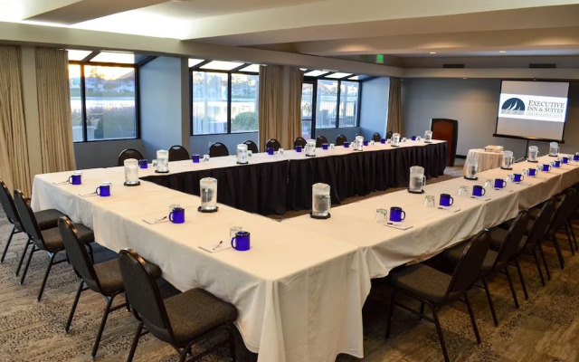 Executive Inn & Suites Embarcadero Cove Oakland Waterfront