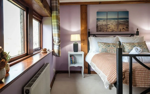 The Threshing Barn-Stunning 5 BD Retreat