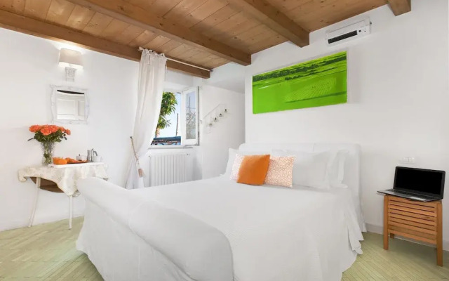 Villa Mayla