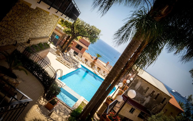 Hotel Corallo