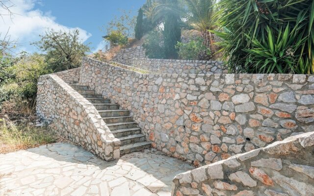 Coastal Villa Near Pristine Kissakas Beach