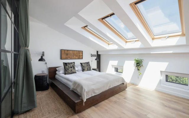 Wawel Castle Studio Dietla by Renters