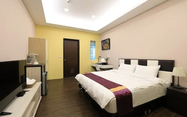 Five mountains and Three Water B&B